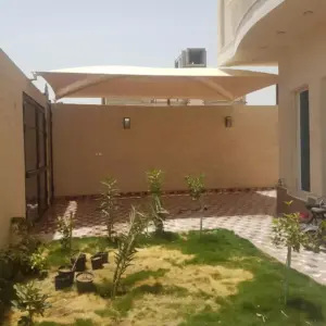 0105 انجاز الظل للمظلات والسواتر | مظلات