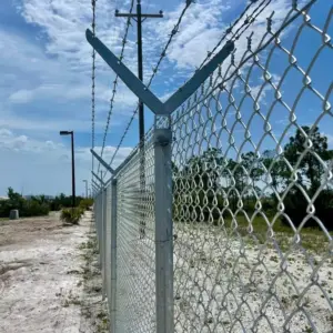 0933 انجاز الظل للمظلات والسواتر | شبوك